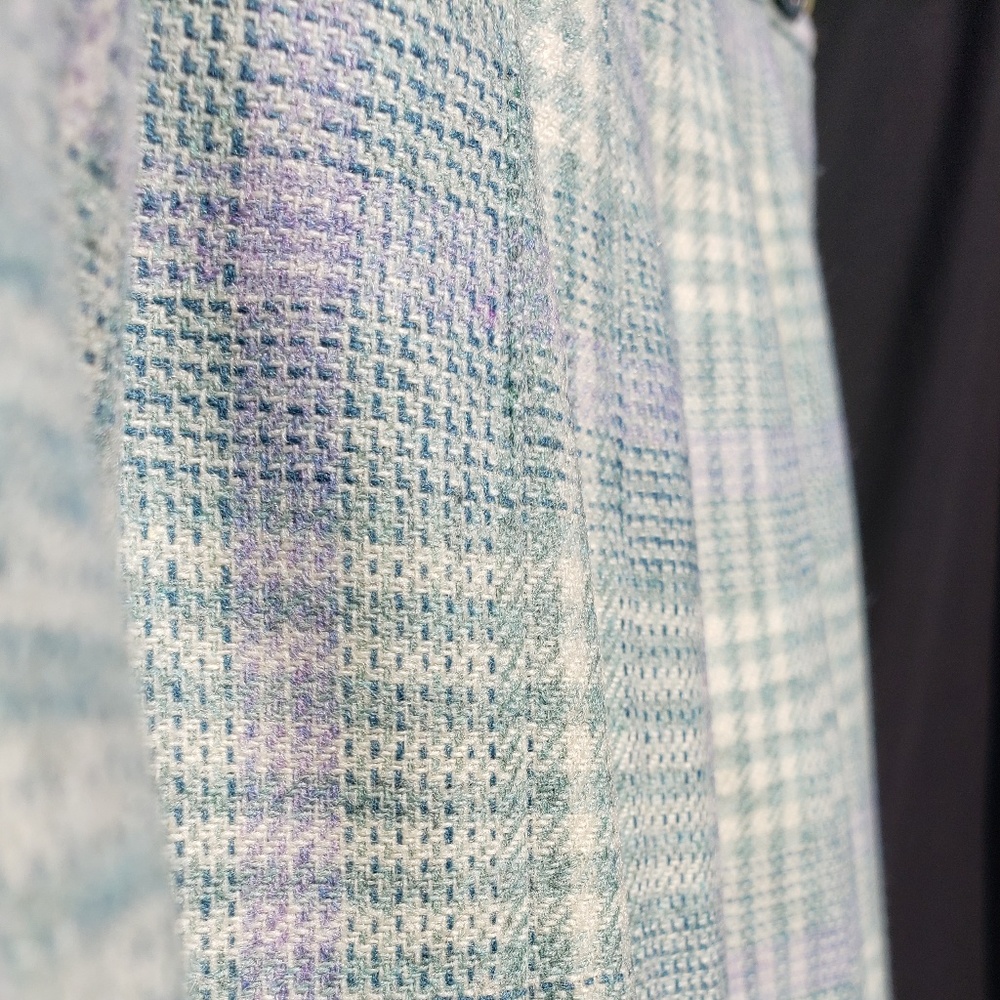 Beautifully Woven Pastel Wool Skirt - VINTAGE 12